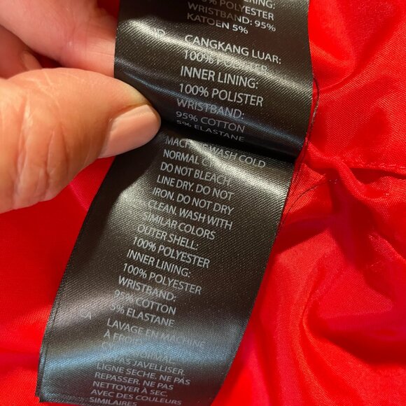 BAUBAX EUC Hooded Red Water
Repellent Travel Jacket. All Seasons. Size M. - Picture 13 of 16